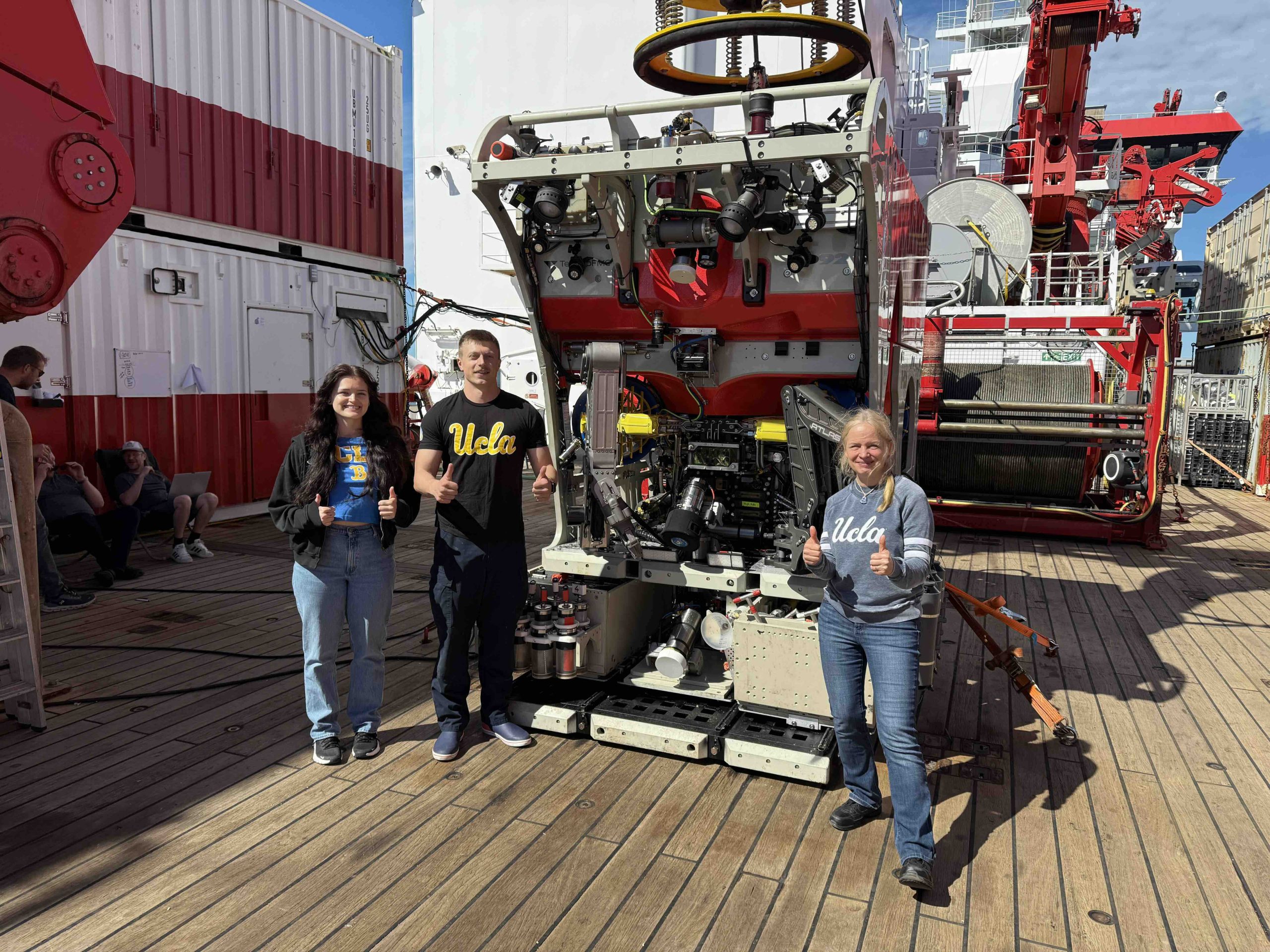 UCLA Researchers Probe Methane Cycling at Massive Deep-Sea Barite Mounds in German-Led International Expedition